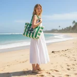 Sun, Sand & Stripes: Ριγέ Τσάντα Παραλίας με Δώρο Πορτοφολάκι, Πράσινο Ριγέ - HB-4139 - Image 2