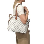 Pixel Perfect: Ευρύχωρη tote τσάντα με γεωμετρικό print και θήκες οργάνωσης, Λευκό - HB-4155 - Image 2