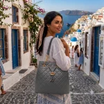 Timeless Bag: Διαχρονικό Πουγκί με καπιτονέ σχεδιασμό, Γκρι - HB-4030 - Image 2