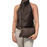 The Tote Bag Crossover: Χιαστί τσάντα με 2 θήκες και διακοσμητικό φουντάκι, Καφέ Σοκολατί - CX-1525 - Image 2